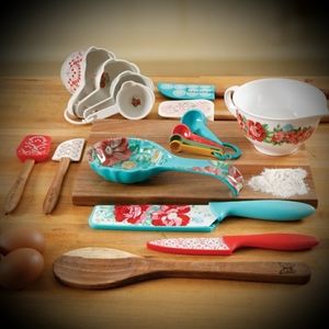 20 piece pioneer women vintage floral set